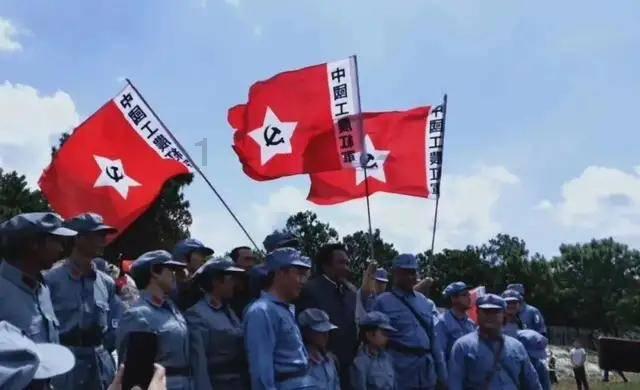 合作社“搭桥” 村民走上致富路